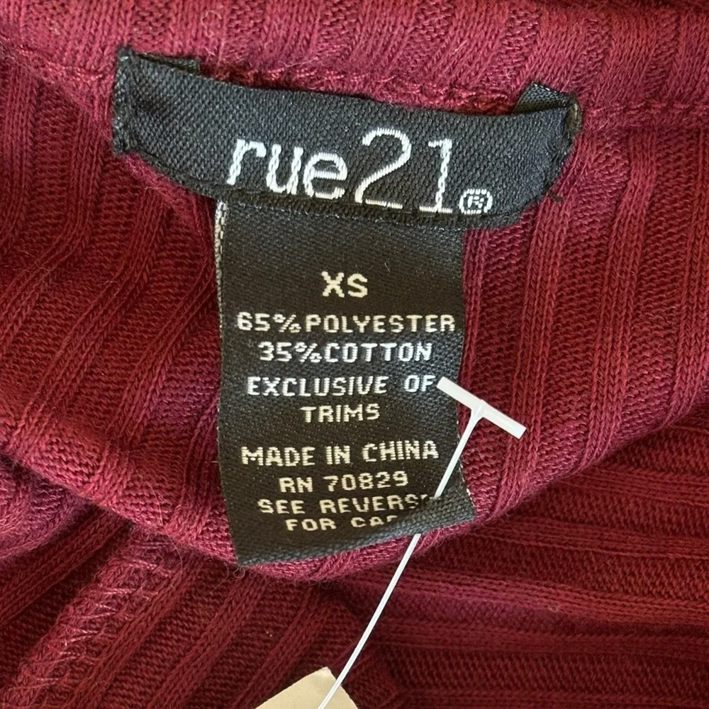 NWT Rue 21 Top - Picture 5 of 6
